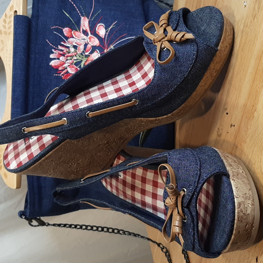 DEXTER SHOES